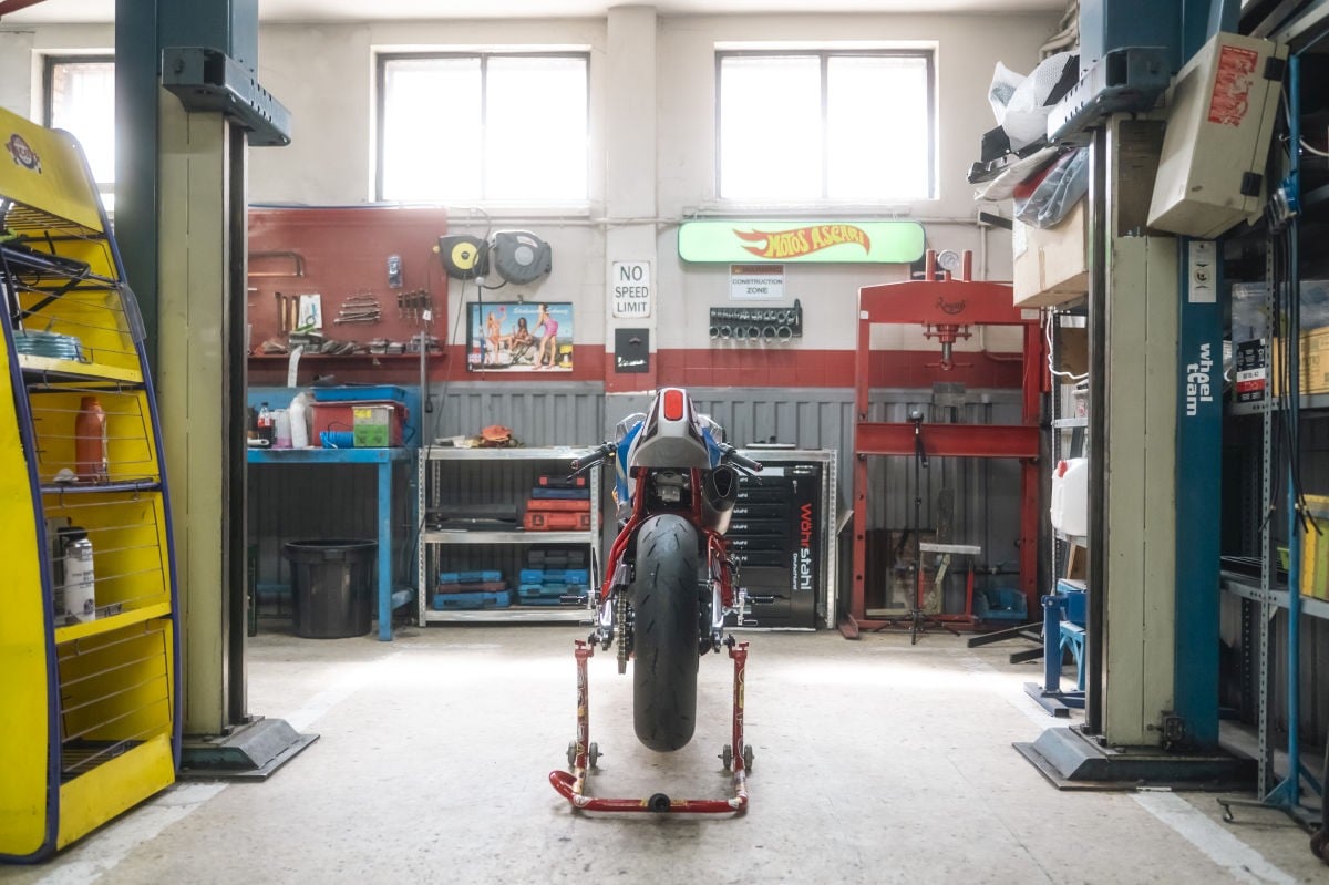 La riconoscete? E' una Royal Enfield Guerrilla 450!